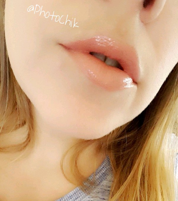 Wanna #kiss? 😉 https://t.co/wgFsCXtcjL<a href="/tag/kiss"class="tags">#kiss</a>