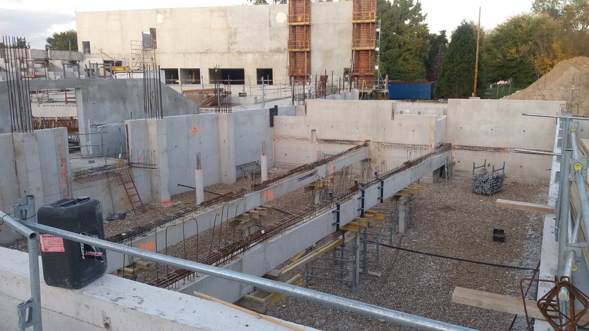 VendomeTri's tweet photo. En directe du centre aquatique vos futures bassins d'entraînement 8 lignes sur 25 m ca fait de l'espace !😊 https://t.co/qOWzqLFrMH