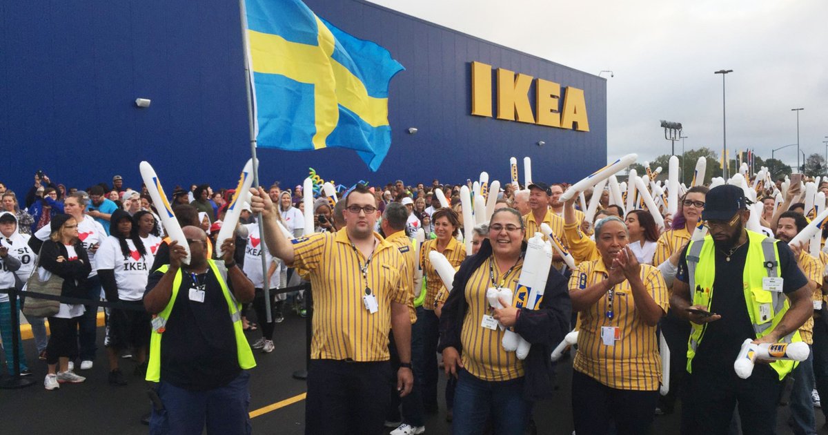 This is what opening day at Fishers Ikea looks like dlvr.it/Ptv7fB