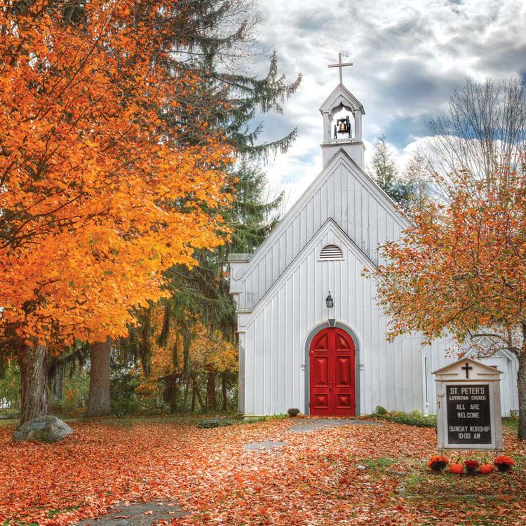 HousatonicH's tweet photo. Our beautiful church in Cornwall was featured in Connecticut Magazine's October Issue. #fallinconnecticut #beautifulnewengland https://t.co/RjZe0dhWsb