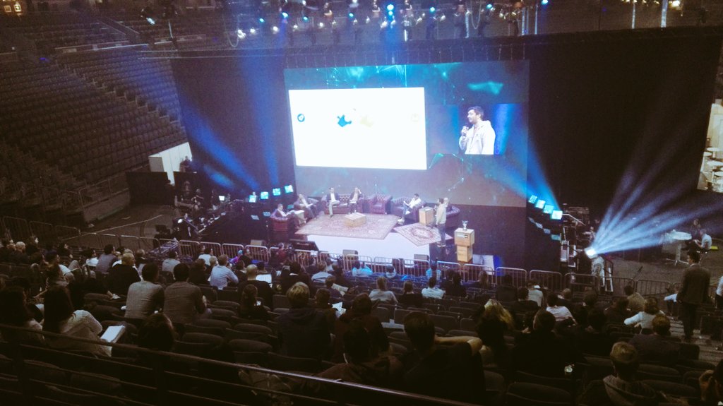 StartupCon_cgn's tweet photo. "Everyone is looking for nerds." (Guy from #nerdfactory) #startupcon #hr #recruiting https://t.co/sRTWZlxHCS