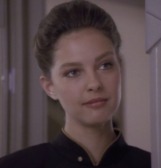 Ayumi 今ハリウッドを騒がせてる事件 アシュレイ ジャッドらの告発で彼女の名前をよく目にしてるけど キャリアのスタート は新スタートレック Tng のゲストだっただけに なんとも複雑 T Co H5vvrsw1zu Twitter