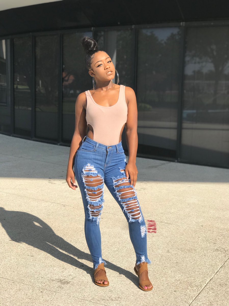 TheTyraAnderson's tweet photo. 🍦 https://t.co/DK6ihX9qVT