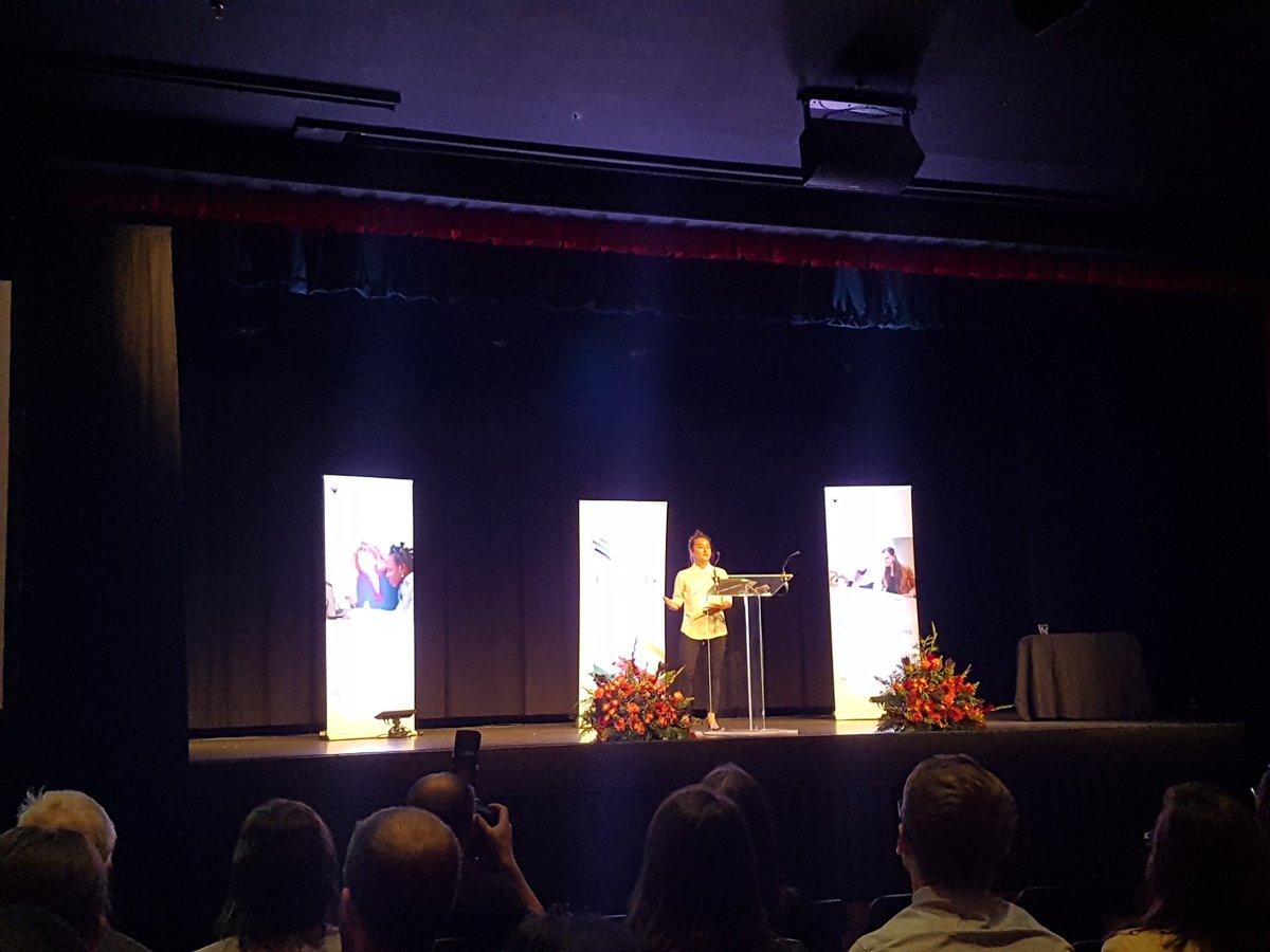 DalLBRF's tweet photo. Our own @esskaae doing her #3MT for @KillamTrusts reception. #research @DalPhysio #motorimagery #learning https://t.co/WlR9vut0pA