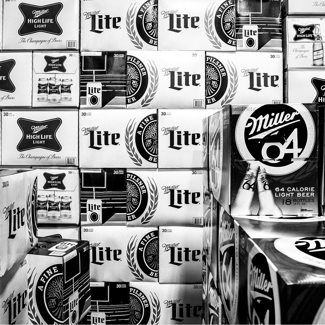 digitalfunction's tweet image. on location shoot @ Faust Distributing - creating imagery for the new site #digitalfun #LoveOurClients #beerstoyouhouston #faustdistributing