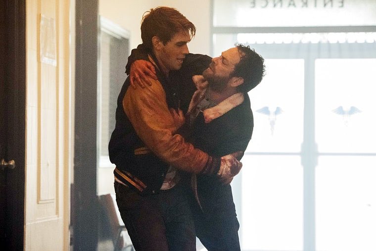 LukePerryDaily's tweet photo. Find out Fred's fate when Riverdale returns TONIGHT at 8/7c on CW! 💜
#lukeperry #riverdale #season2 #fredandrews  #happybirthdaylukeperry https://t.co/W0ZBN2V4QP
