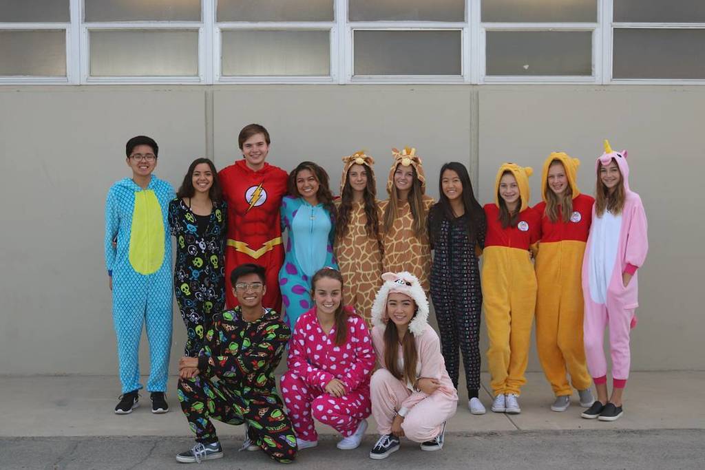 pacificayrbk's tweet photo. There is nothing like reliving your childhood when you wear your favorite ONESIE
#OnesieDay #ThatsSoThrowback https://t.co/wyAoHFtiCa https://t.co/KihKqMdNYf