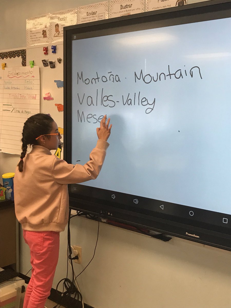 mscarboneisloud's tweet photo. SMS staff doesn’t waste any time! 1st day &amp; we are puttin the Activ in ActivPanel!  @Promethean @newburghschools #necsditf #necsdsms https://t.co/LC2SmpBcDn
