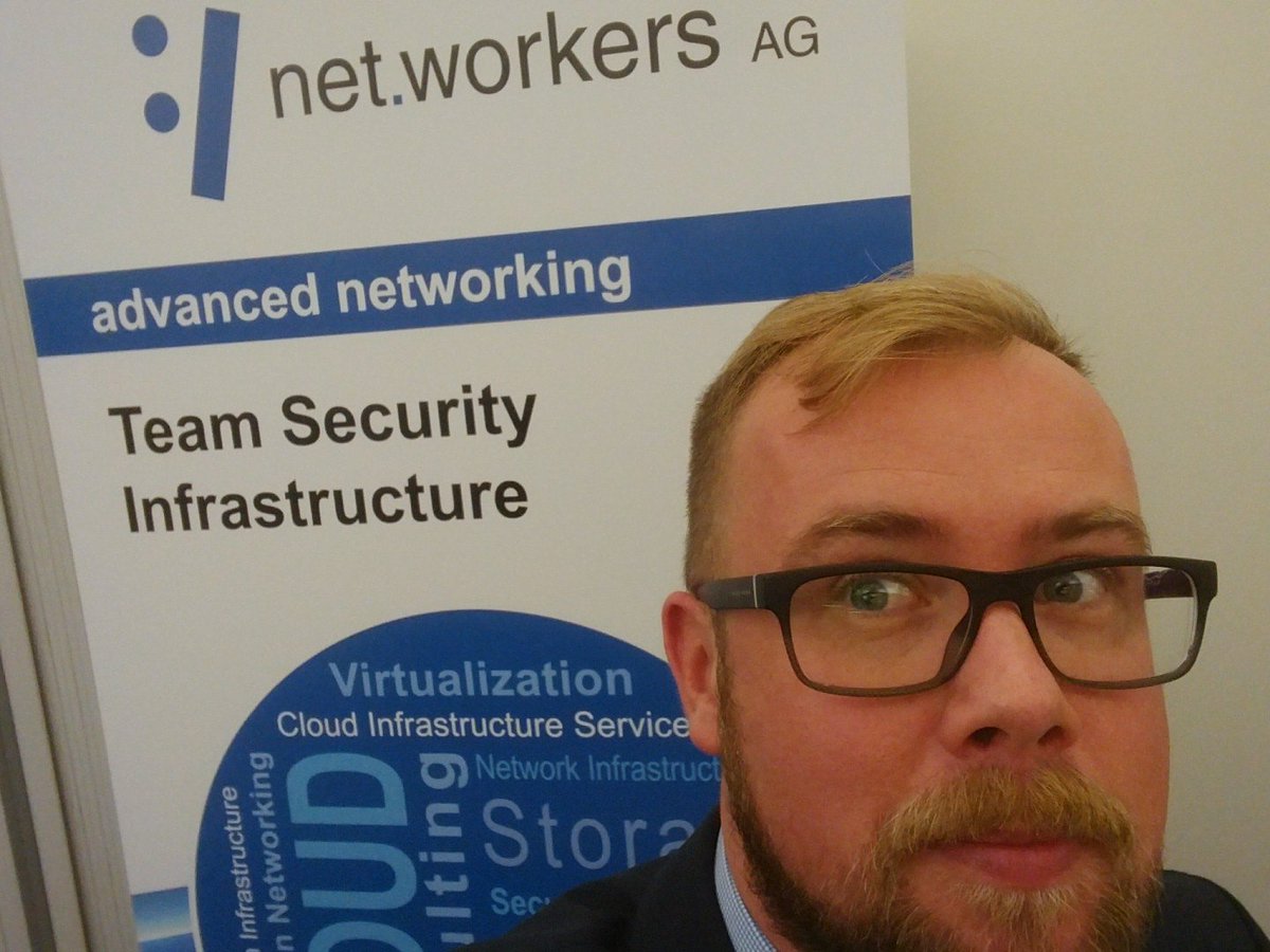 M0p3t3's tweet photo. #nextworkers2017 https://t.co/KYBzXiKoCw