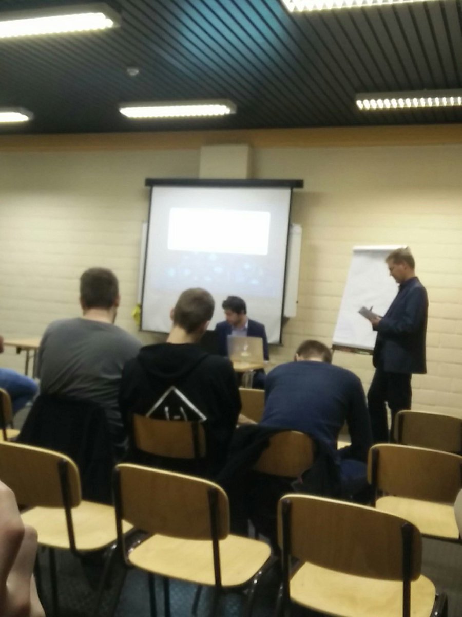 We zullen eens zien wat die te vertellen heeft. #itfactory #thomasmore #cryptocurrencies
