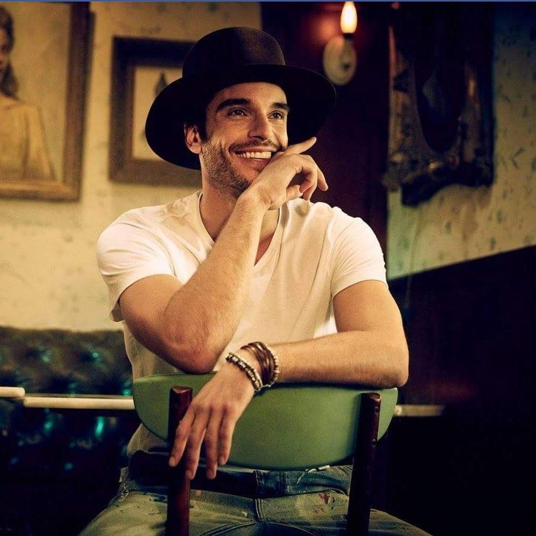 DanieldiTomass0's tweet photo. @danielditomasso for #Baileyhatsofhollywood π΅π΅π #BaileyHats #Fordmen #Fordmodels #DanieldiTomasso https://t.co/c245L2poVc https://t.co/t1Zgapfdu6