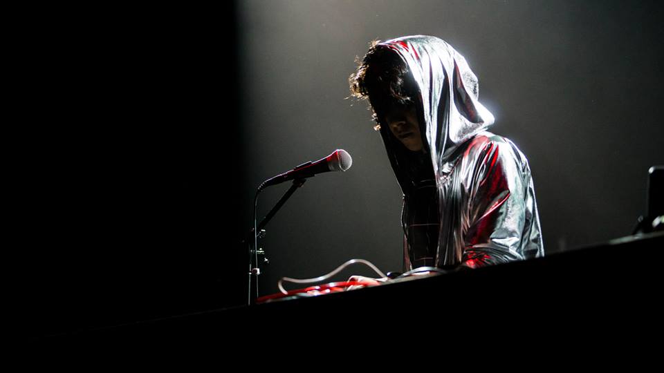 #Mierhcoles en <a href="/mono_df/">MONO</a> 
presentado por <a href="/CSRhodesia/">Club Social Rhodesia</a>:
⭕️ <a href="/SoyElDia/">Gonzalo Rufino - El Día</a> 
#NoCover
23:59
Versalles, 64