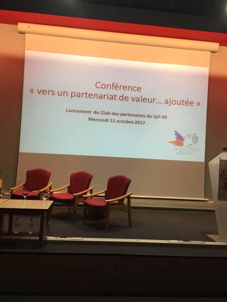 avocat49's tweet photo. Quand la @CCI49 tend la main au #SPF49 pour le lancement du club des partenaires SPF49, belle initiative #sadel#logidis https://t.co/PJaiATqAoD