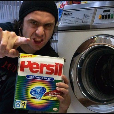 moonspellfrance's tweet photo. Ahahah ! 
Extreme laundry with @fernandoribeiro @moonspellofficial 😂 
You rock Fernando ! 
#fernandoribeiro #moons… https://t.co/JFfqVP8Pey https://t.co/2j40ZmF1hb
