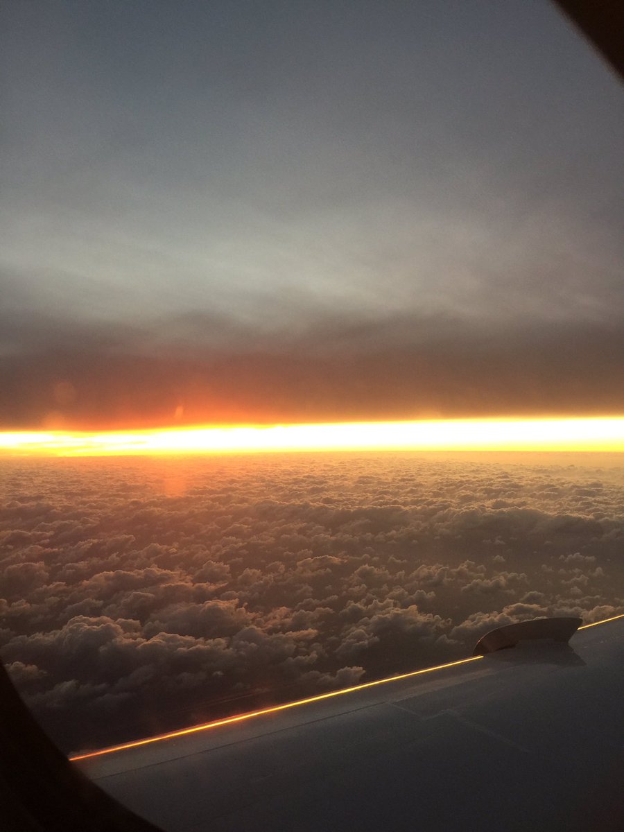 ElizabethHodgi1's tweet photo. Late post from yesterday but this view is so addicting! @AcuteAirAmbu https://t.co/4vRXCYkll2
