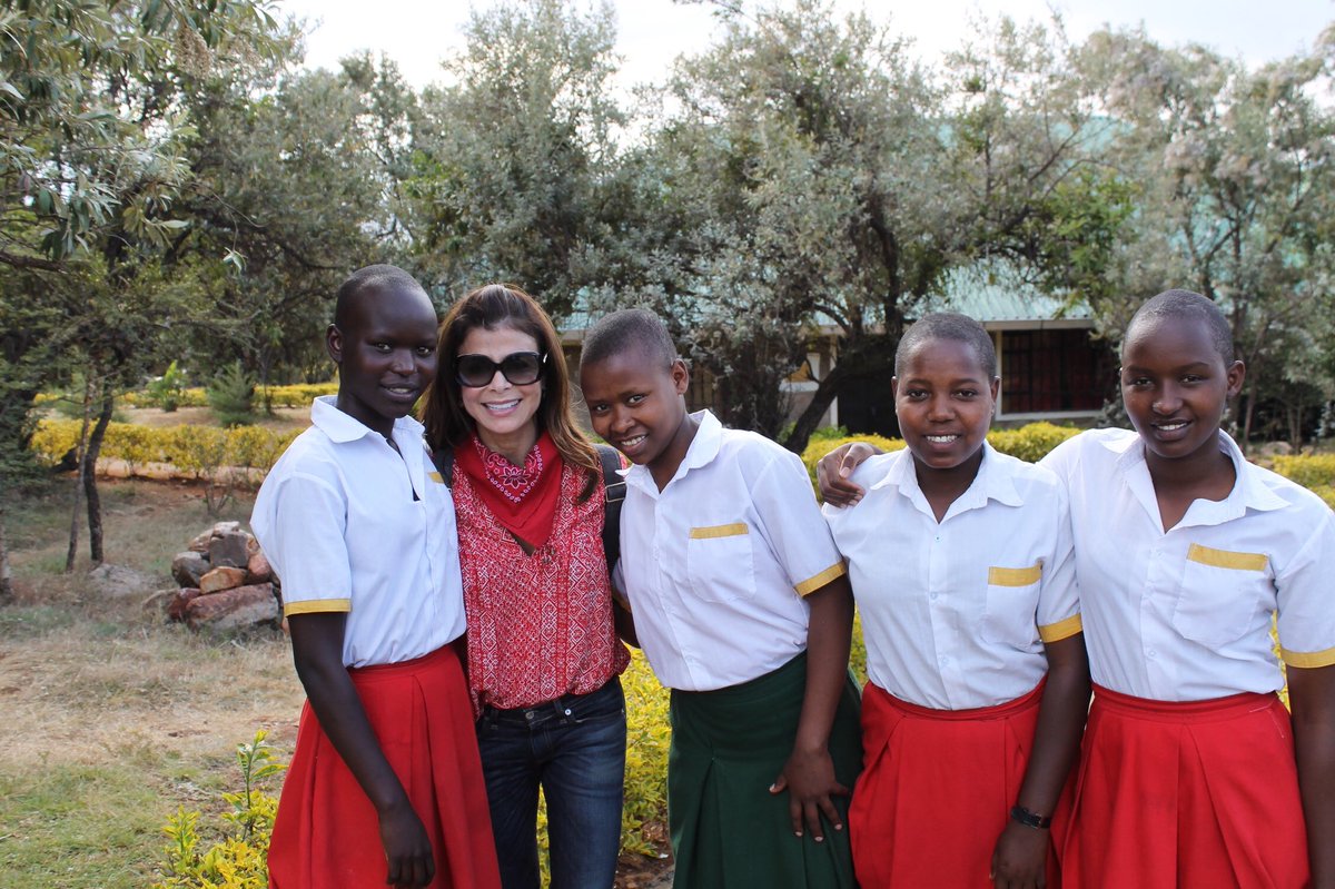 Happy #DayoftheGirl! Honored to visit w/the highly-empowered girls of <a href="/WEMovement/">WE</a>’s Kisaruni Secondary School. They’re our FUTURE LEADERS!💪