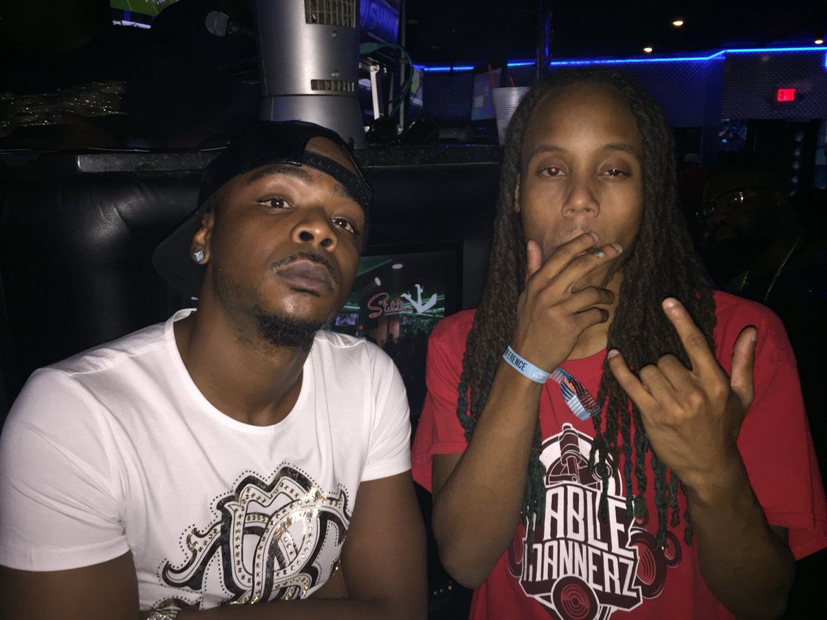 Dj_IMNIT's tweet photo. We Tru To The Game & We Got Wealth Shit S/O To My Boy @IamTRUwealth #IMNIT #TableMannerzDjs #ZaytownUsa #ZaytovenBeatz https://t.co/XG2PLxR0HY