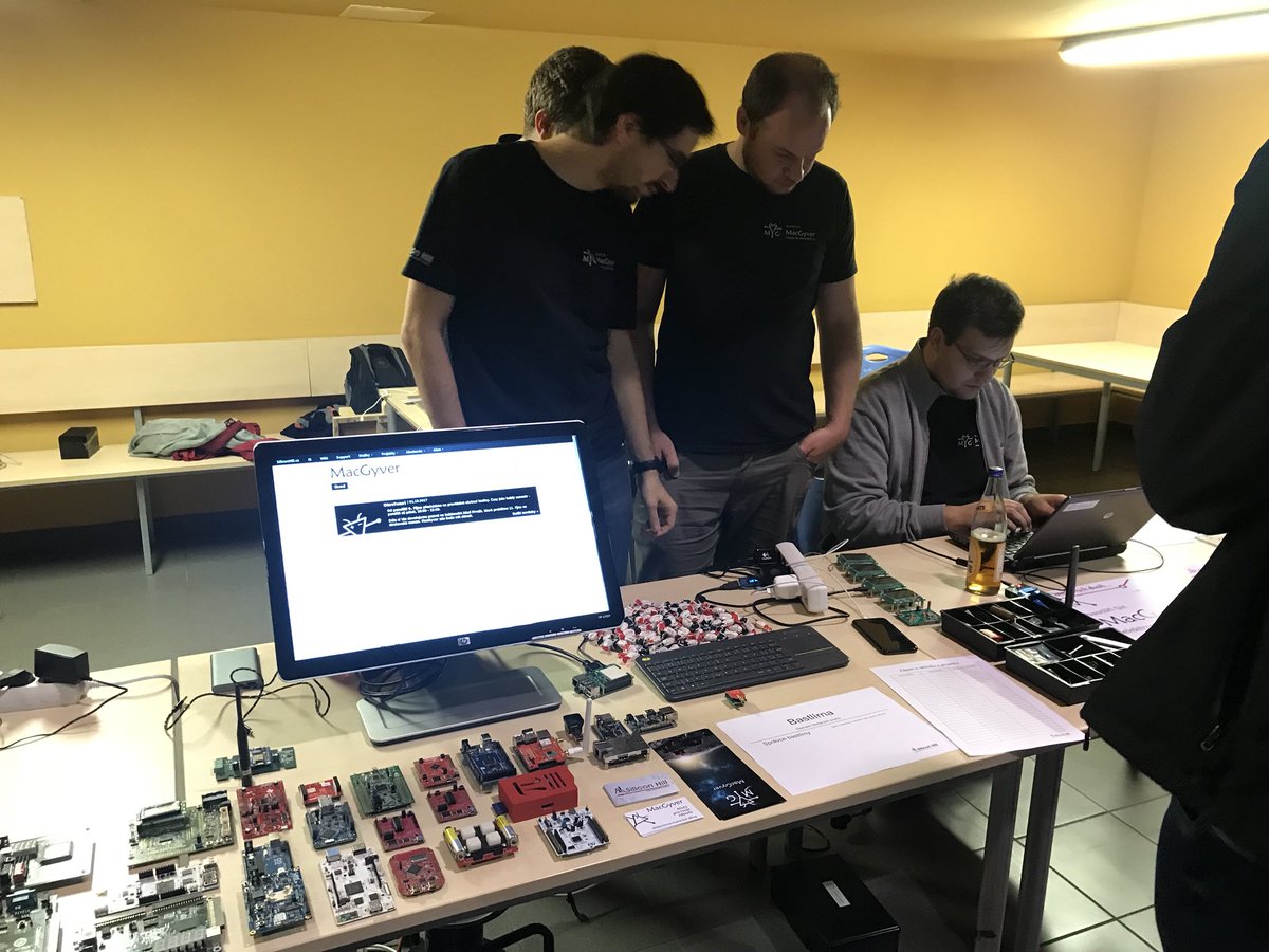 klub Silicon Hill tweet media