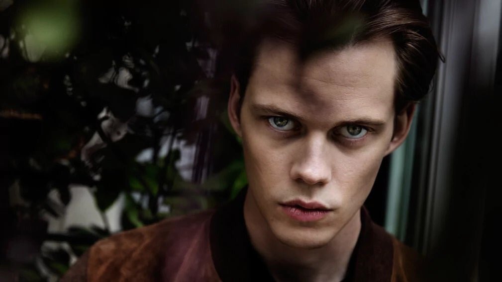 Gözlerim güneşe bakınca ela size bakınca fena <a href="/olympell/">Olympe</a> @einfuchhs