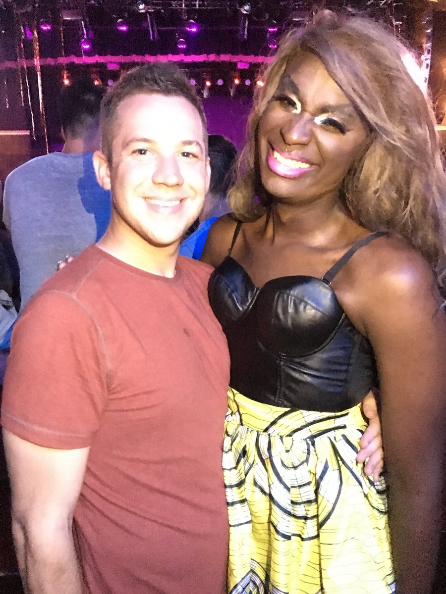 swingadingler's tweet photo. So great seeing my girl Amber Dextrous perform this weekend at @GayBowlXVII! #reigningkween #movebackplease https://t.co/PO5OyBDDVA