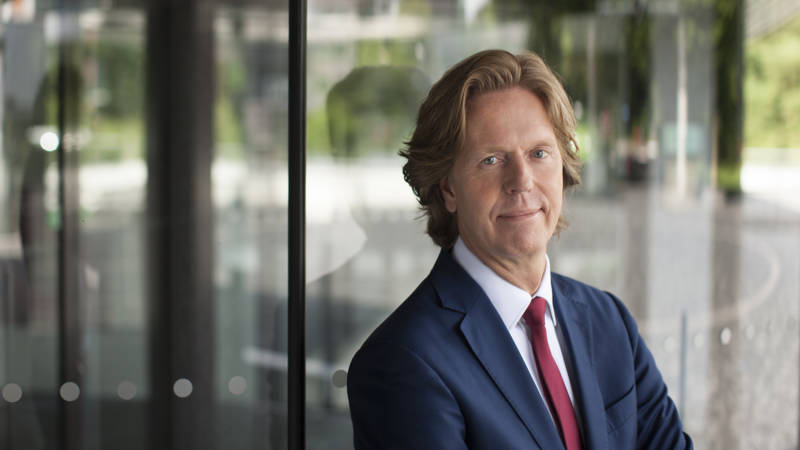 Luistertip! <a href="/NOS/">NOS</a>-directeur <a href="/jandejong/">Jan de Jong</a> geeft zijn afscheidsinterview. Nu in <a href="/LangsdeLijnEO/">Langs de Lijn En Omstreken</a>  → nporadio1.nl/live