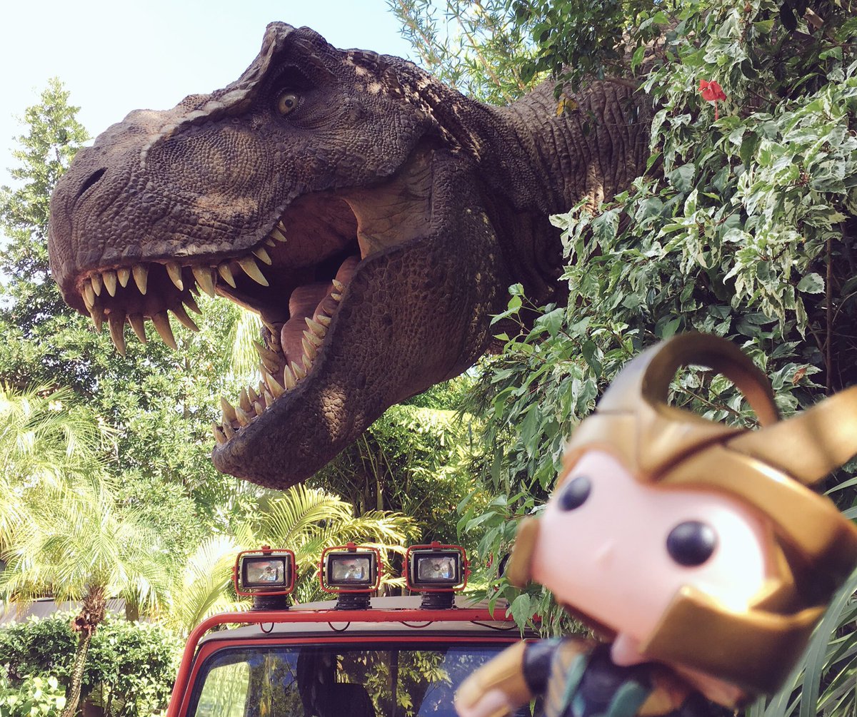 lilLokiPop's tweet photo. I must have one!! #trex #JurassicWorld https://t.co/VUcx6xlWVj