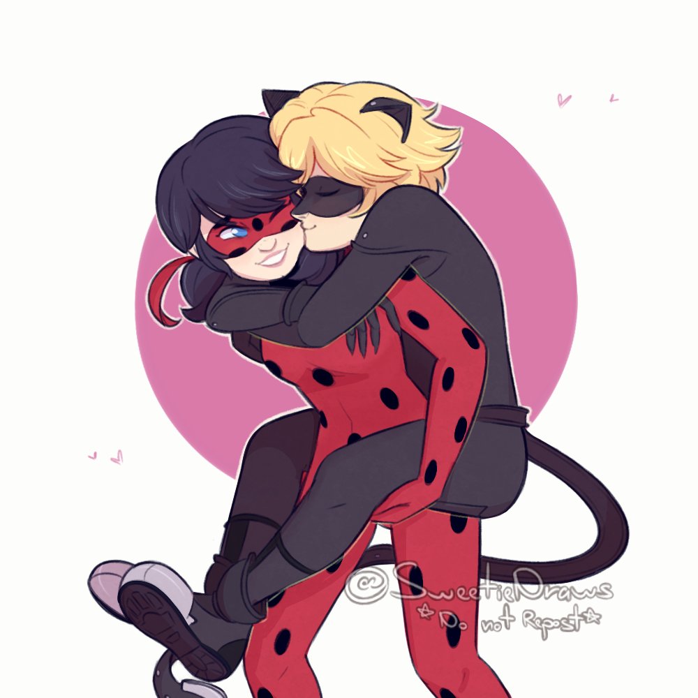 Saw ladynoir cosplayers at a con yesterday and their interactions reallly m...