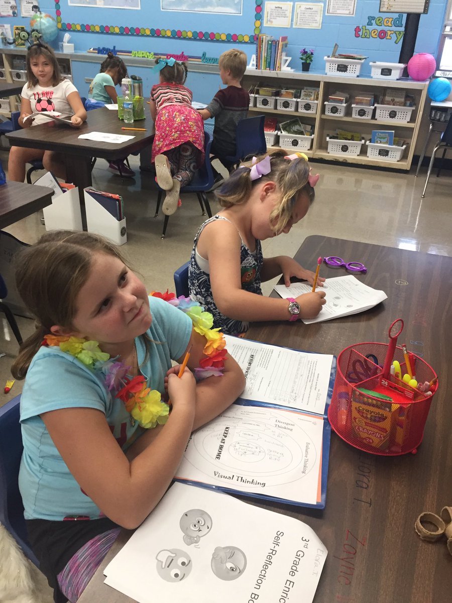 kunkelteaches's tweet photo. Merwin mustangs launch Third Grade Enrichment... great thinkers! #wcstem @MerwinMustangs https://t.co/ImRV2vioUO