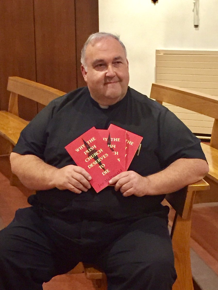 ColumbaBooks's tweet photo. A wonderful, positive crowd tonight and the books have sold out! https://t.co/l7DQir07xQ