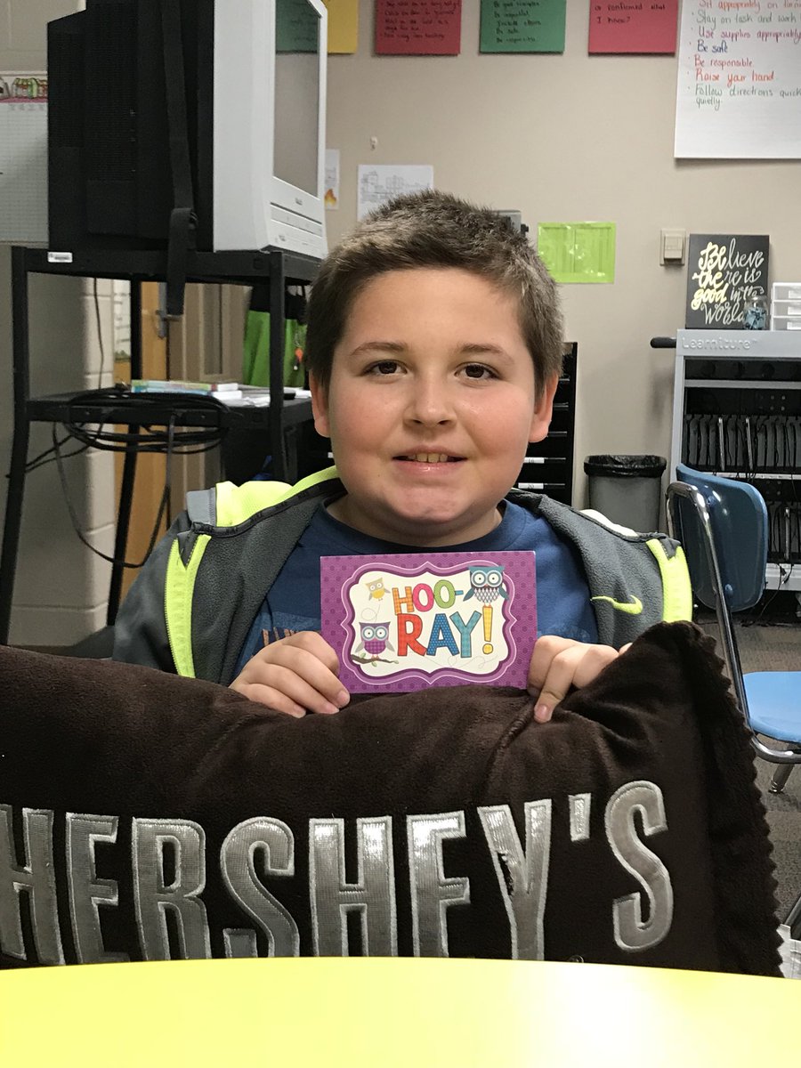 rae_stover's tweet photo. This guy is celebrating a day of hard work with a note home to mom and dad! #IXLchallenge #KidsDeserveIt https://t.co/pk4r4pRahk