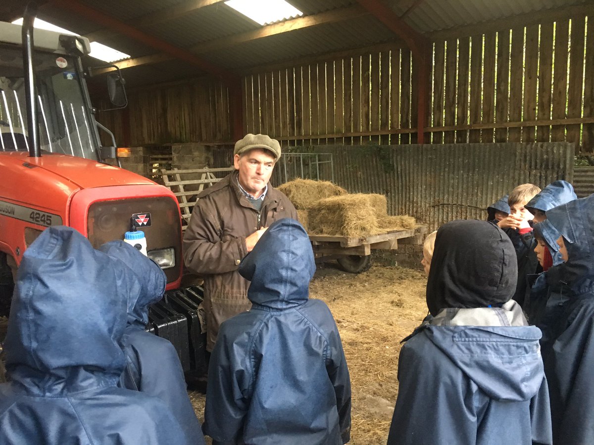 CConnor_OBT's tweet photo. Team Muir had some epic adventures in tough wet/windy conditions but spirits were high &amp; kept going #beachexplore #farmlife @waverley_abbey https://t.co/uedpbKSO1H