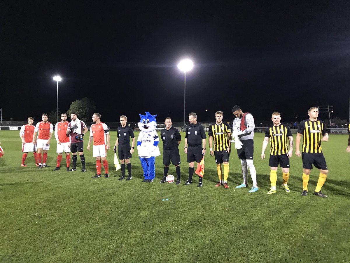 SHCFAReferee's tweet photo. Respect Ralph joined in the Respect handshake before kick off! ππ»β½οΈ π€ @worksoptownfc @parksteelsfc #Respectober #Respect https://t.co/pqRTcOQXsv
