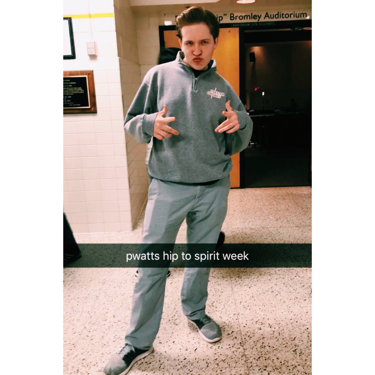 OHSLSHIP's tweet photo. Some awesome groutfits from today's spirit day!!!!!!! Keep them comin cougars☑️ https://t.co/XX8wvPxTSL