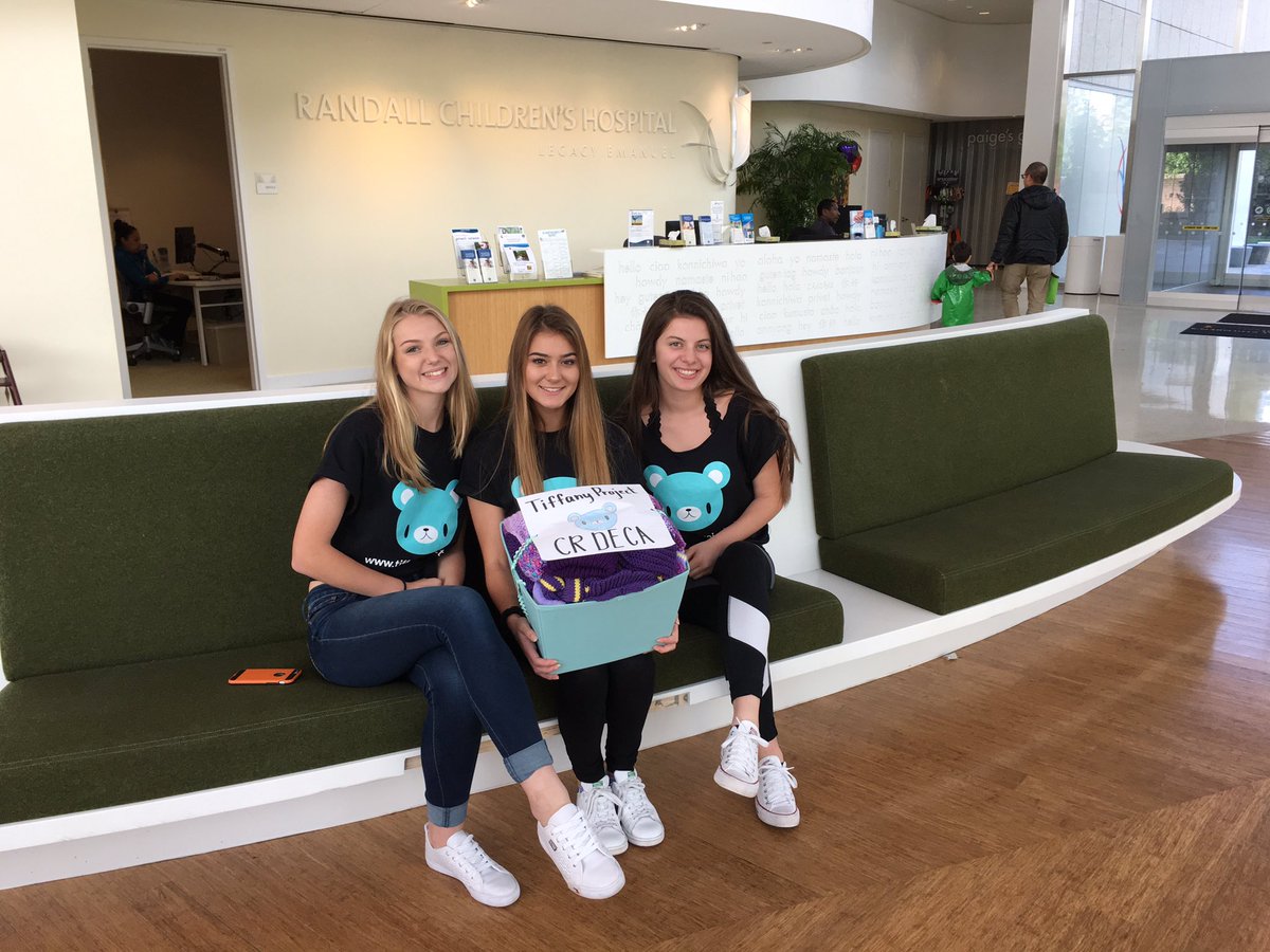 TiffanyProject_'s tweet photo. Made a visit to Randall's Children's Hospital to donate purple knitted hats to newborn babies! #tiffanyproject https://t.co/SSK8Req7rj