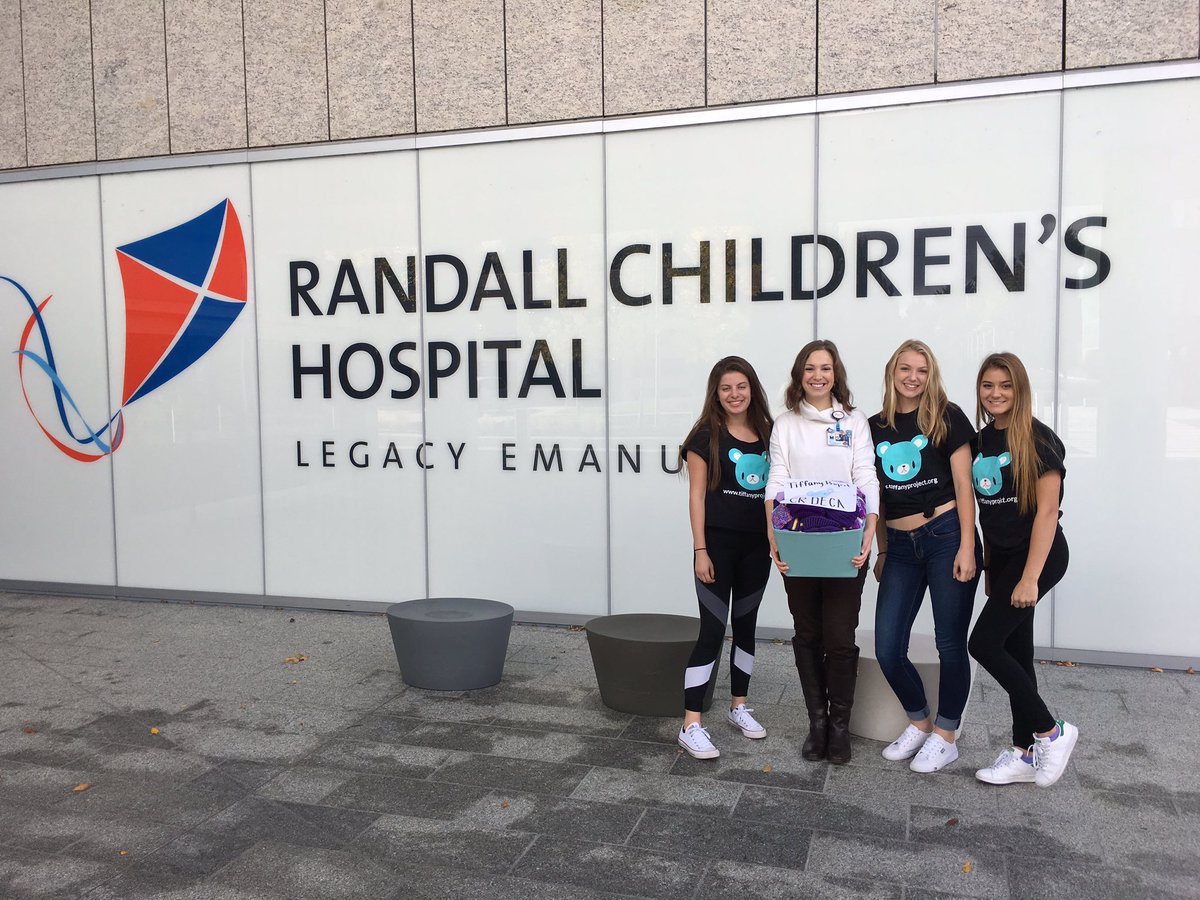 TiffanyProject_'s tweet photo. Made a visit to Randall's Children's Hospital to donate purple knitted hats to newborn babies! #tiffanyproject https://t.co/SSK8Req7rj