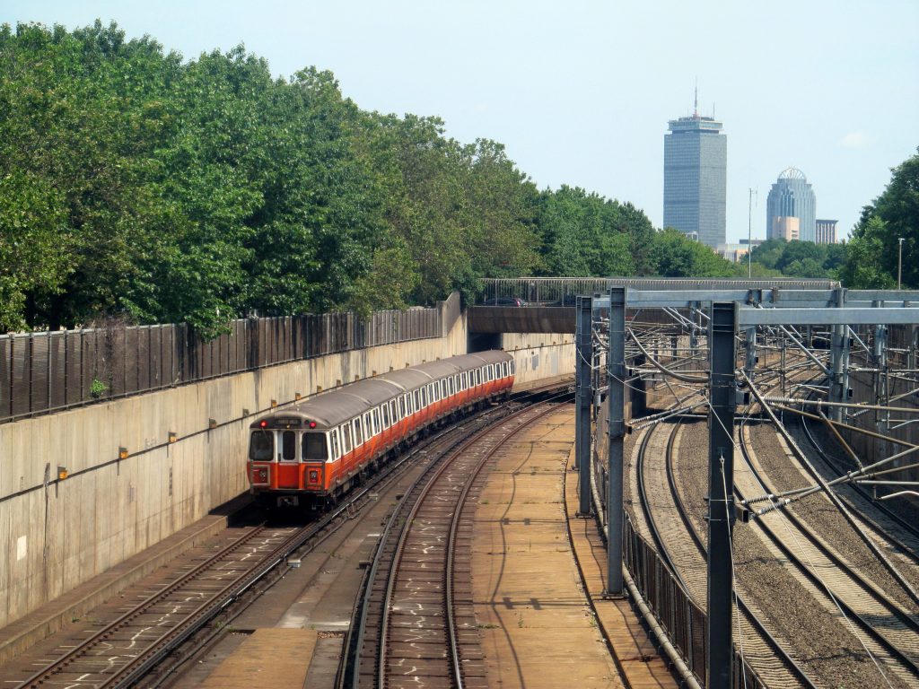 InvestNowMA's tweet photo. MBTA New Ticket App Service Failure During Morning Commute https://t.co/Ad89YToWsB https://t.co/KrlxsTMFP5