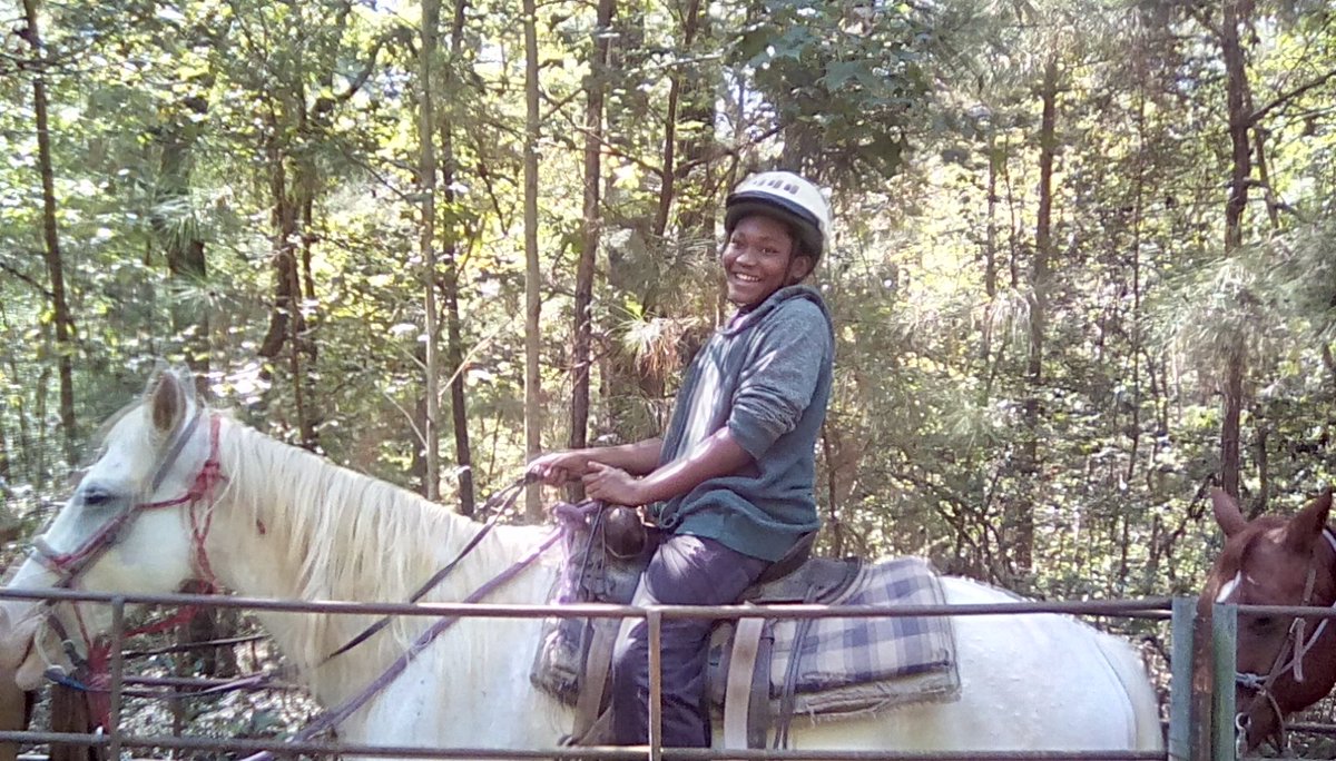 vcox3's tweet photo. Students ride horses in the afternoon https://t.co/9pZH9949IA
