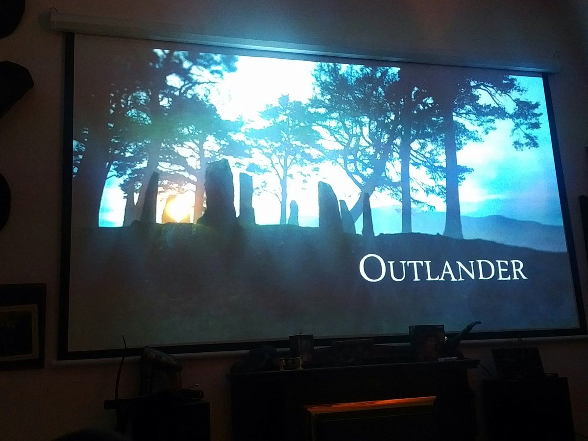 maybe_Gatsby's tweet photo. Abendprogramm..

#lightsout
#ruhebitte https://t.co/UNTBV9cnVL