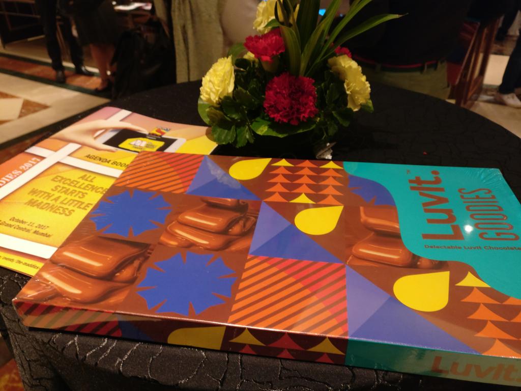 nihalnambiar's tweet photo. @e4mtweets Kuch meetha ho Jaye! #themaddies https://t.co/XObmTopuaR