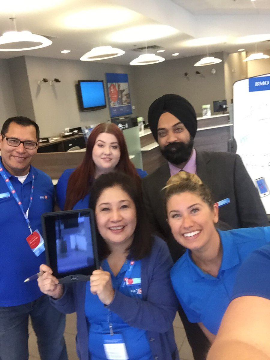 shellerbaby29's tweet photo. Digital Wednesday on fire at #Abbymain #SSFV we're here to help! https://t.co/lL5rwYXN2l