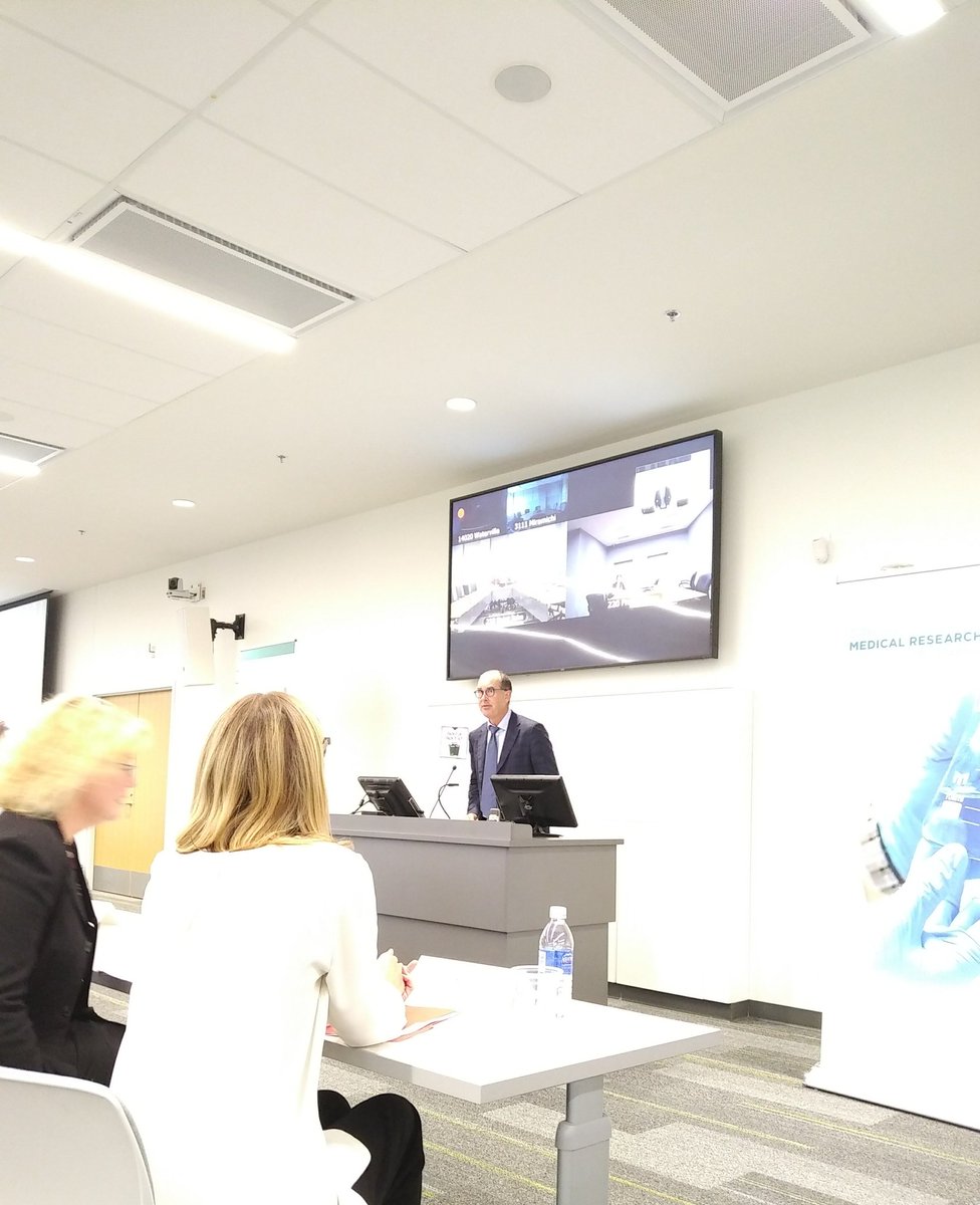 pmarignani's tweet photo. Dr Anderson presenting Health WAVE initiative at @DalMedSchool @researchmrdo #GoDal #ScienceSave https://t.co/mPBxw7Rx5I