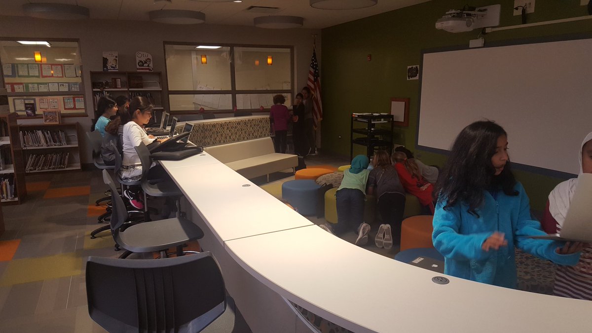 ElsieJohnsonIC's tweet image. 5th Ss putting the finishing touches on their #explorersweek projects! @EJPrincipalD93 @isacsoj @MrsRestis