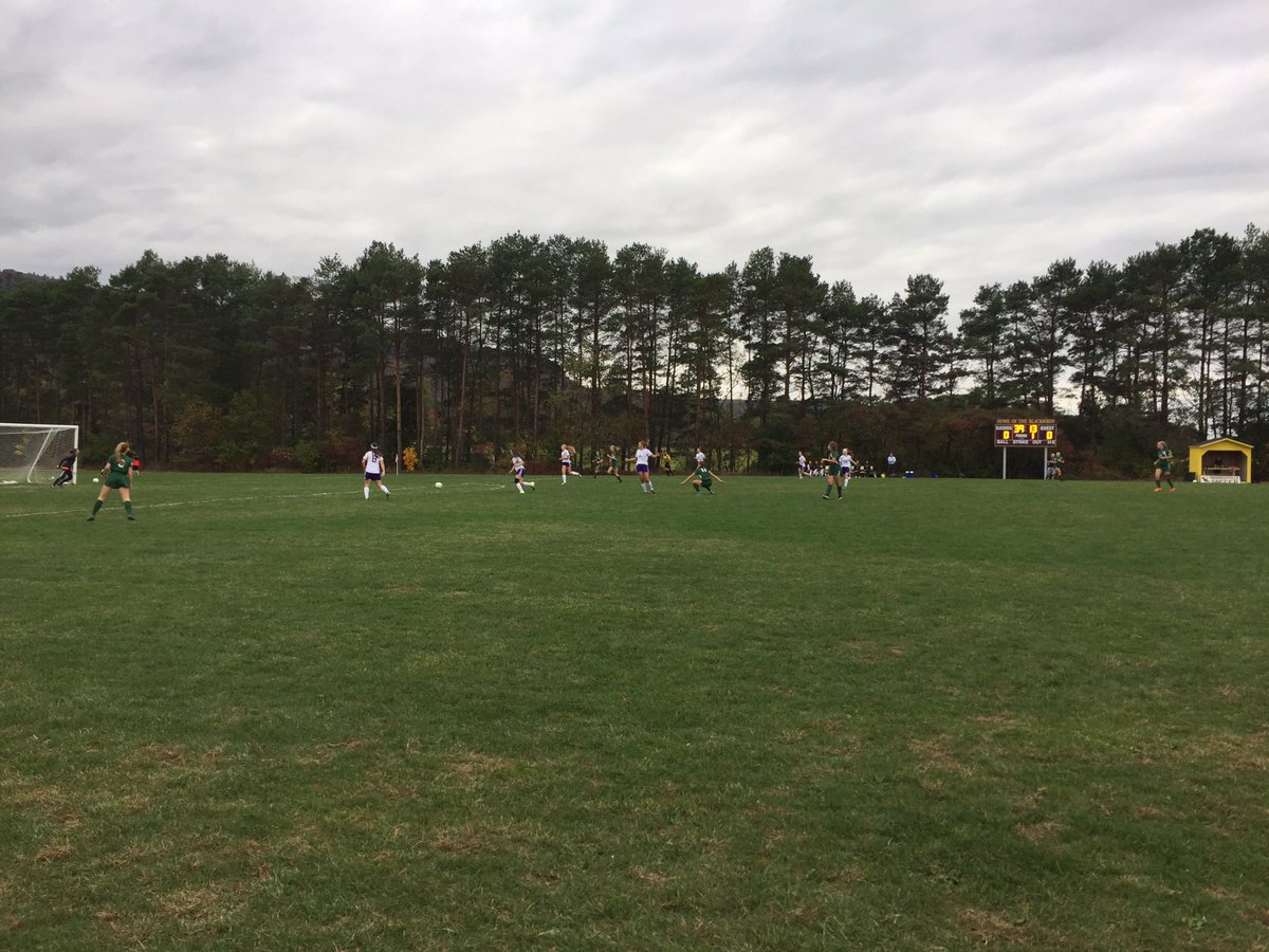 JChapmanTV's tweet photo. Should be a great match up right now. Voorheesville vs. Schalmont #VarsityGirls #ColonialCouncil @MarisaJacquesTV #soccer @DMyers1590 https://t.co/5ftN8CwI0b