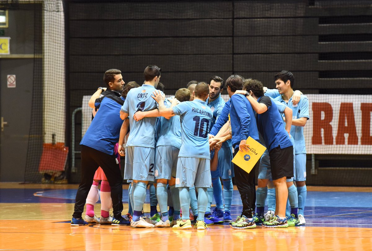 ClubInterFS's tweet photo. Más imágenes de la victoria en el debut de la Main Round UEFA Futsal Cup. #MovistarInter #DefendemosLaCorona #InteristaSoy https://t.co/f32XwJxx7W