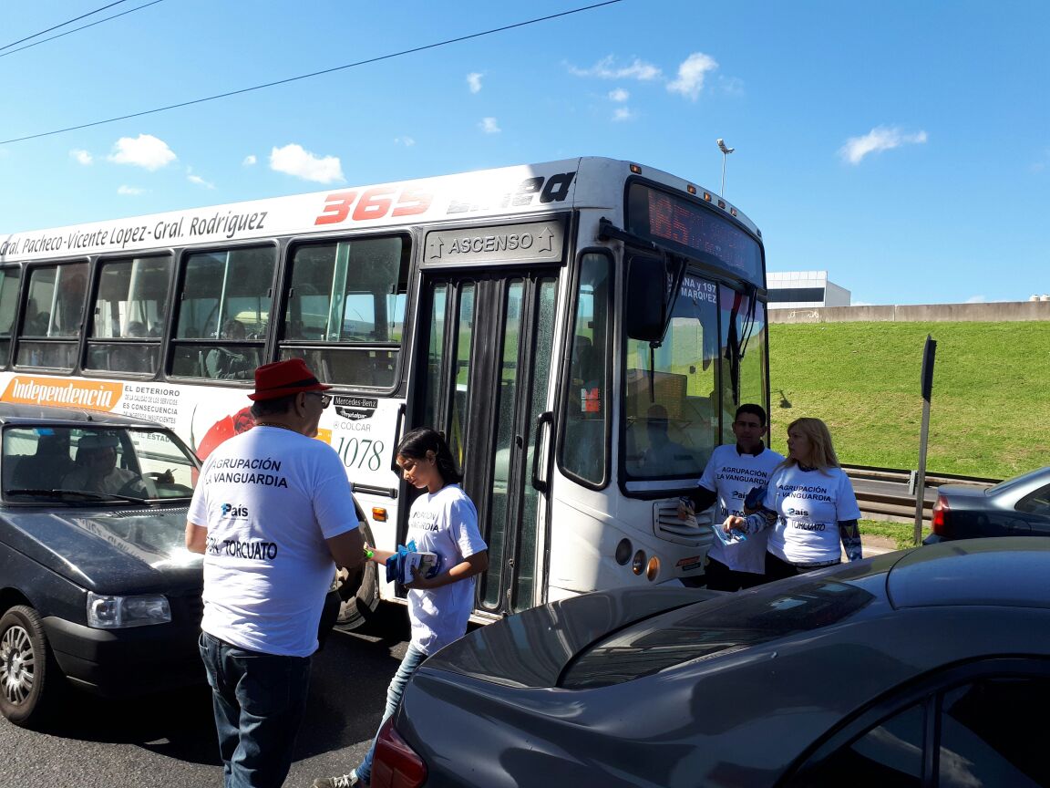 TigreDsResponde's tweet photo. 11 días compañeros con más fuerza que nunca  a full con la campaña !! @ZamoraJulio @jmpaesani @GiselaLZamora https://t.co/Z622ytepPT