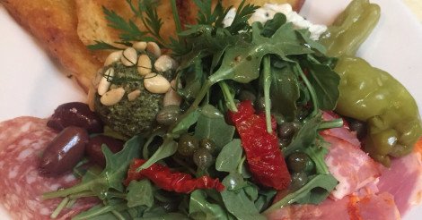 ThePastaTree's tweet photo. Never settle #pizzaprinciples Italian Apertivo Happy Hour ... https://t.co/4H8aOGmUTh