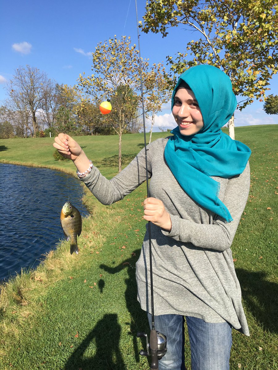 missbethAPE's tweet photo. It's Fishing Club tonight and we are on 'em!  Look at these kids!!!  @LPovOLAAT @OneLeg_at_aTime @wcsdistrict #WeAreTW #ItsWorthit @BASS_nation https://t.co/mKvI9bP9VT