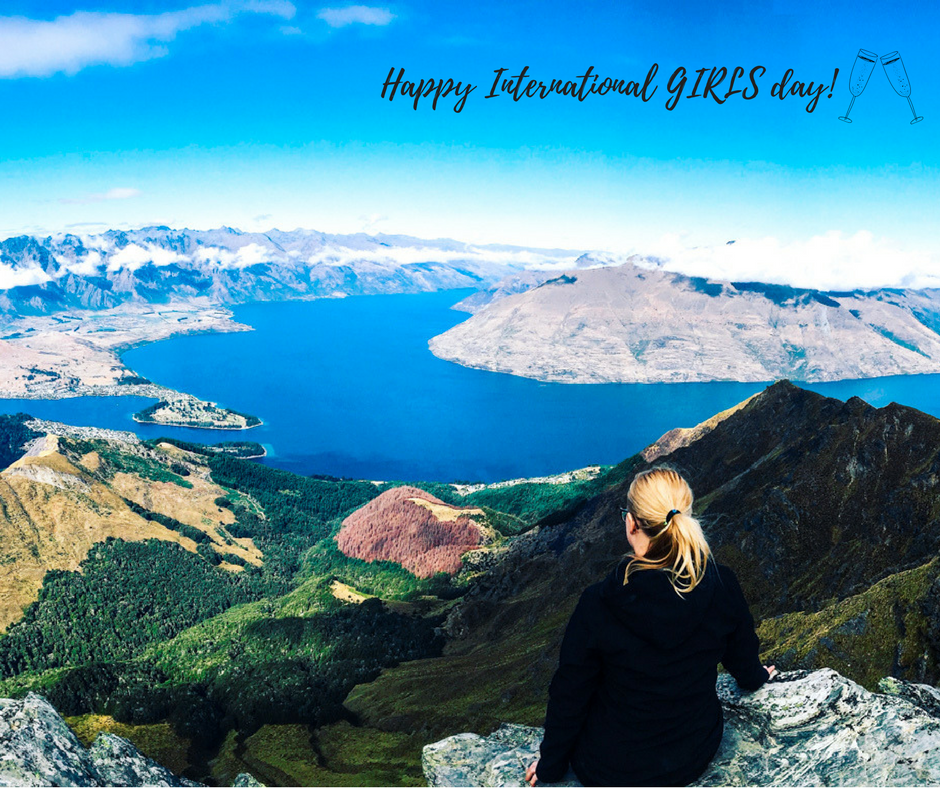 birdswithnests's tweet photo. Happy #InternationalGirlsDay!  #birdswithnests #overcomefearoftraveling #flyaway https://t.co/6MynFxyjHS