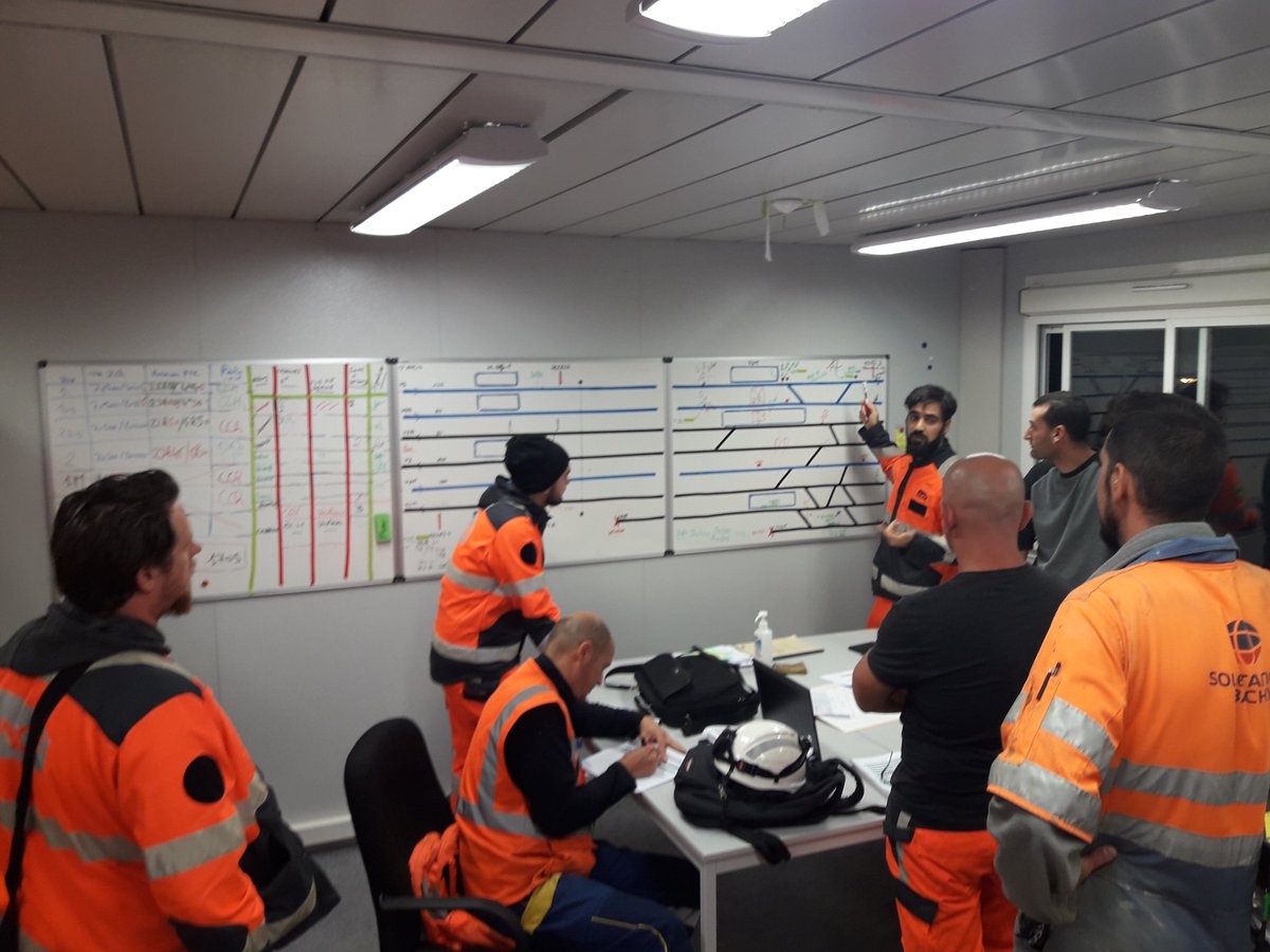 damienbranchut's tweet photo. Briefing à Vert de Maison pour le chantier GPE https://t.co/d2M7QBOcpt
