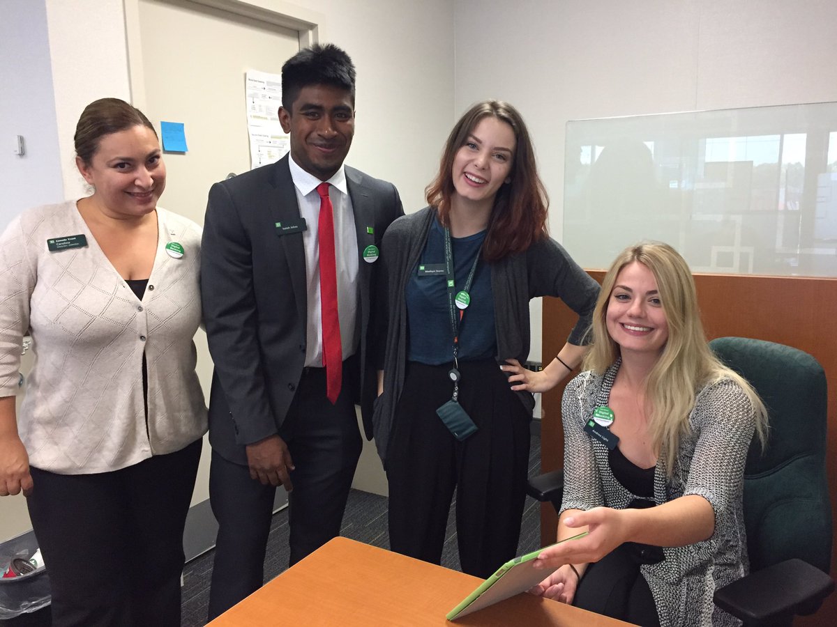 Digital Huddle to be Digital Ready #AllAboutThatBaseline #ImDigitalReady <a href="/KrystaNesbitt/">Krysta Nesbitt</a> @C_Nicolc4 <a href="/AntonyTCard/">Antony Card</a> @ed_lugo93 <a href="/Youmna_AbouAly/">Youmna Abou-Aly</a>